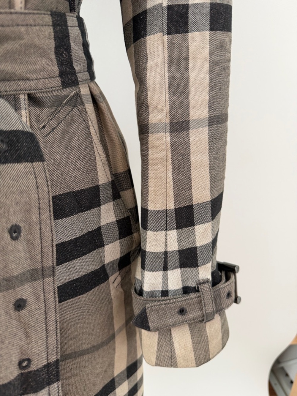 BURBERRY LONDON | Check Plaid Trench Coat Belt Double Breasted Metallic US 8 - Picture 8 of 15